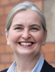 Antje Hieronimus leitet das Kirchenkreisdezernat im Landeskirchenamt.